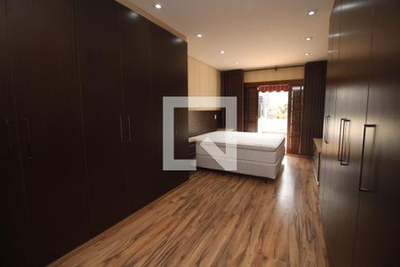 Casa à venda com 200m², 3 quartos e 4 vagasQuarto Suíte