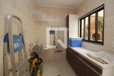 Casa à venda com 200m², 3 quartos e 4 vagasÁrea de Serviço