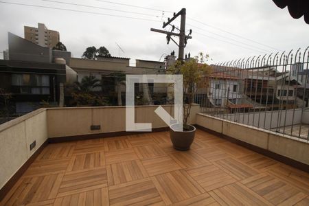 Casa à venda com 200m², 3 quartos e 4 vagasSacada Quarto Suíte