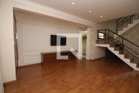 Casa à venda com 200m², 3 quartos e 4 vagasSala de TV