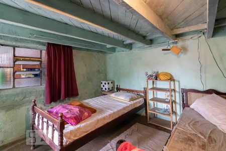 Casa à venda com 300m², 3 quartos e 2 vagasQuarto externo