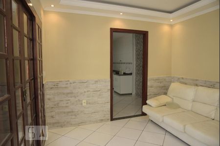Casa para alugar com 90m², 2 quartos e 1 vagaSala