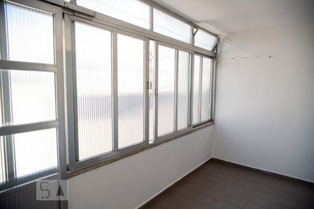 Casa à venda com 205m², 3 quartos e 3 vagas Casa à venda com 205m², 3 quartos e 3 vagasÁrea de serviço