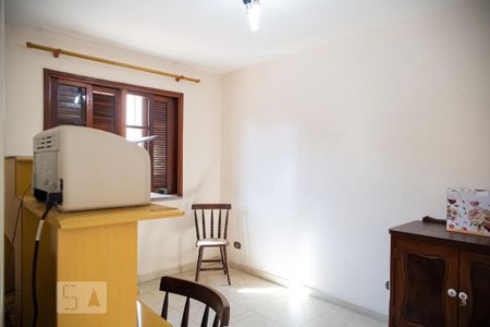 Casa à venda com 205m², 3 quartos e 3 vagas Casa à venda com 205m², 3 quartos e 3 vagasQuarto 1