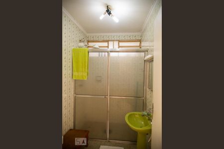 Casa à venda com 205m², 3 quartos e 3 vagas Casa à venda com 205m², 3 quartos e 3 vagasBanheiro