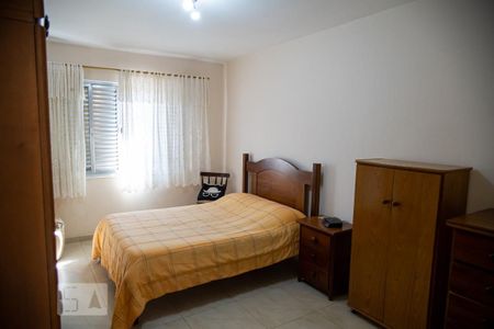 Casa à venda com 205m², 3 quartos e 3 vagas Casa à venda com 205m², 3 quartos e 3 vagasSuite