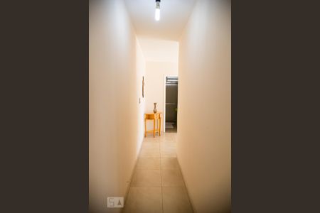 Casa à venda com 205m², 3 quartos e 3 vagas Casa à venda com 205m², 3 quartos e 3 vagasCorredor