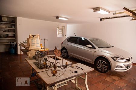 Casa à venda com 205m², 3 quartos e 3 vagas Casa à venda com 205m², 3 quartos e 3 vagasGaragem