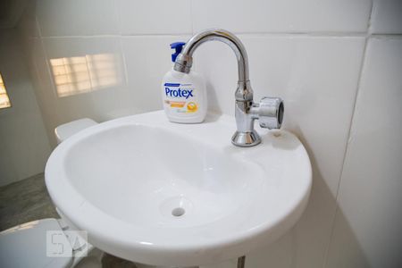 Casa à venda com 205m², 3 quartos e 3 vagas Casa à venda com 205m², 3 quartos e 3 vagasLavabo - torneira