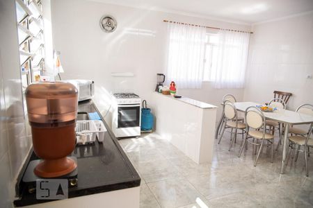 Casa à venda com 205m², 3 quartos e 3 vagas Casa à venda com 205m², 3 quartos e 3 vagasCozinha