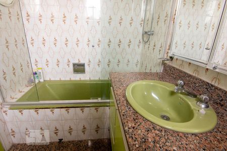 Apartamento à venda com 120m², 3 quartos e 2 vagasBanheiro da Suíte