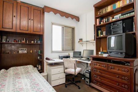 Apartamento à venda com 120m², 3 quartos e 2 vagasQuarto