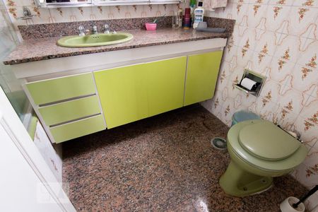 Apartamento à venda com 120m², 3 quartos e 2 vagasBanheiro da Suíte