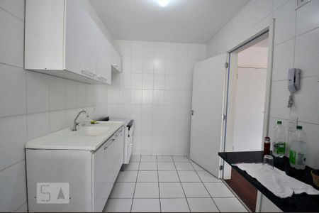 Apartamento à venda com 55m², 2 quartos e 1 vagaCozinha - Armários