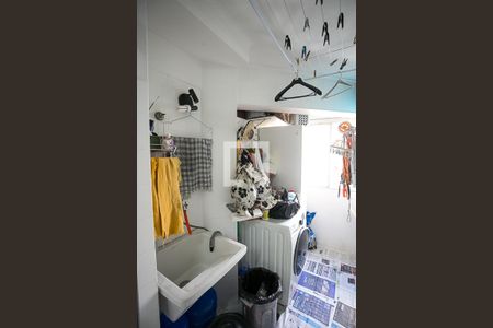 Apartamento à venda com 64m², 3 quartos e 1 vagaÁrea de Serviço