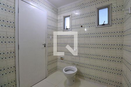 Casa à venda com 240m², 3 quartos e 3 vagasBanheiro da Suíte 1