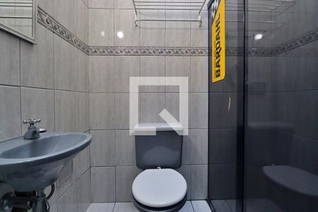 Casa à venda com 240m², 3 quartos e 3 vagasBanheiro da Suíte 2