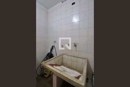 Casa à venda com 240m², 3 quartos e 3 vagasÁrea de Serviço