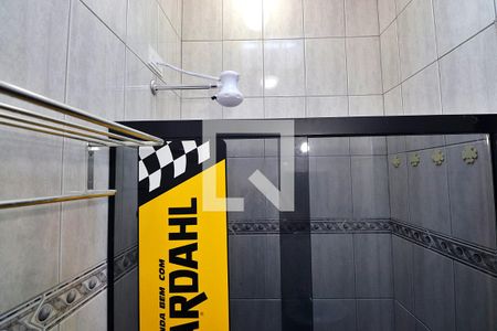 Casa à venda com 240m², 3 quartos e 3 vagasBanheiro da Suíte 2