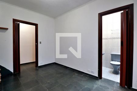 Casa à venda com 240m², 3 quartos e 3 vagasSuíte 2