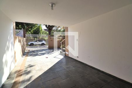 Casa à venda com 240m², 3 quartos e 3 vagasGaragem