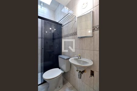 Casa à venda com 240m², 3 quartos e 3 vagasBanheiro da Suíte 3