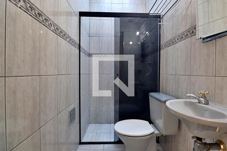 Casa à venda com 240m², 3 quartos e 3 vagasBanheiro da Suíte 3