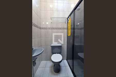 Casa à venda com 240m², 3 quartos e 3 vagasBanheiro da Suíte 2