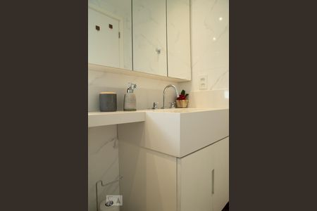 Apartamento à venda com 88m², 3 quartos e 2 vagas Apartamento à venda com 88m², 3 quartos e 2 vagasBanheiro Suíte