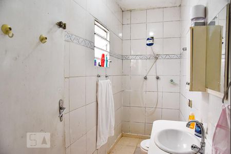 Casa à venda com 98m², 2 quartos e 1 vagaBanheiro 1