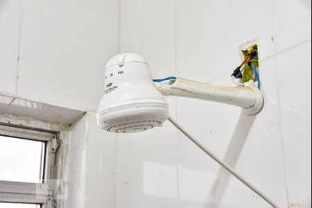 Casa à venda com 98m², 2 quartos e 1 vagaChuveiro