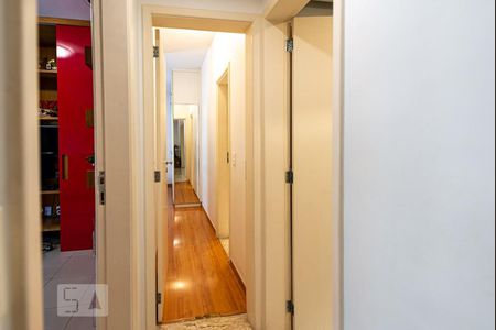 Corredor de apartamento para alugar com 2 quartos, 80m² em Lagoa, Rio de Janeiro