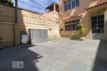 Apartamento para alugar com 75m², 2 quartos e sem vagaÁrea comum