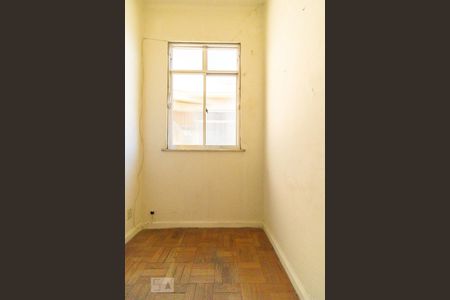 Apartamento para alugar com 75m², 2 quartos e sem vagaQuarto de Serviço