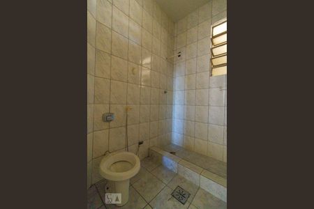 Apartamento para alugar com 75m², 2 quartos e sem vagaBanheiro