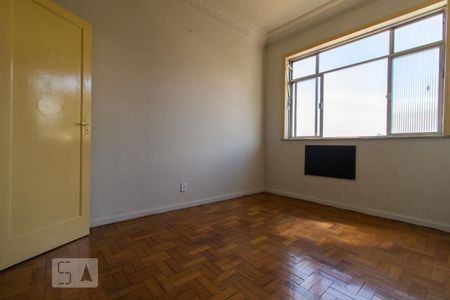 Quarto 1 de apartamento para alugar com 2 quartos, 75m² em Bonsucesso, Rio de Janeiro
