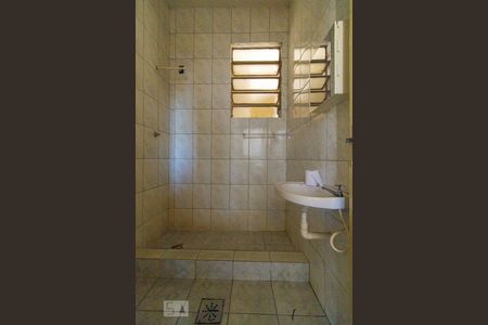 Apartamento para alugar com 75m², 2 quartos e sem vagaBanheiro