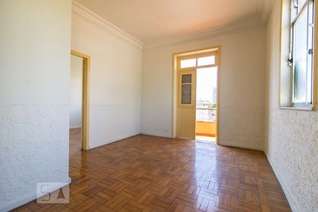Sala de apartamento para alugar com 2 quartos, 75m² em Bonsucesso, Rio de Janeiro