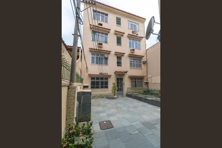 Apartamento para alugar com 55m², 1 quarto e sem vagaFachada do bloco