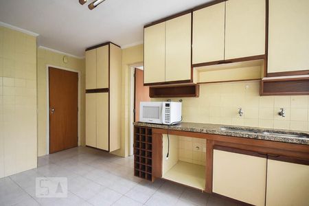 Apartamento à venda com 157m², 3 quartos e 3 vagasCozinha
