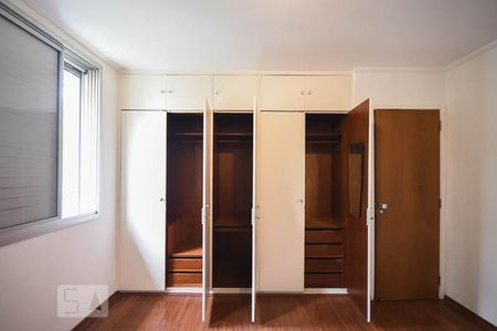 Apartamento à venda com 157m², 3 quartos e 3 vagasArmário do quarto 2