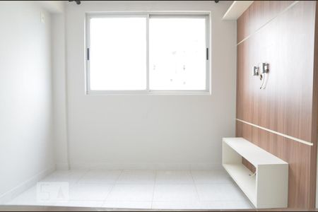 Sala de apartamento para alugar com 1 quarto, 31m² em Samambaia Sul (samambaia), Brasília