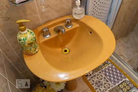 Apartamento à venda com 180m², 4 quartos e 1 vaga1º Andar - Banheiro Social