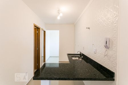 Sala e Cozinha de casa de condomínio para alugar com 2 quartos, 40m² em Água Rasa, São Paulo