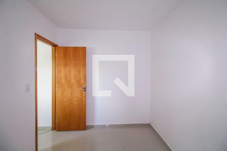 Quarto 2 de casa de condomínio para alugar com 2 quartos, 40m² em Água Rasa, São Paulo