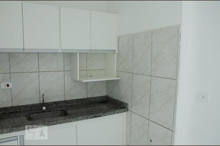 Cozinha de kitnet/studio para alugar com 1 quarto, 30m² em Parque Edu Chaves, São Paulo