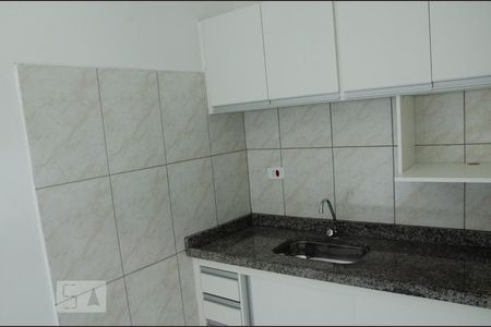 Cozinha de kitnet/studio para alugar com 1 quarto, 30m² em Parque Edu Chaves, São Paulo