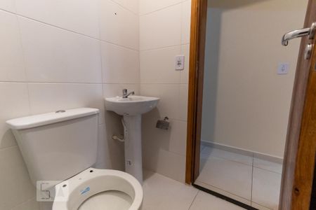 Banheiro de apartamento para alugar com 2 quartos, 42m² em Cidade Antônio Estevão de Carvalho, São Paulo