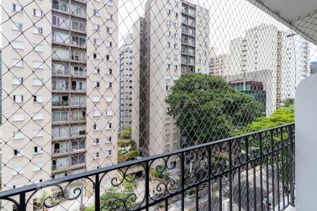 Varanda de apartamento à venda com 2 quartos, 75m² em Vila Olímpia, São Paulo
