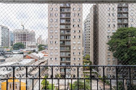 Vista de apartamento à venda com 2 quartos, 75m² em Vila Olímpia, São Paulo